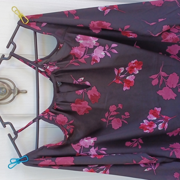 TORRID Plus Size Floral Top Sz 2X - Picture 2 of 5